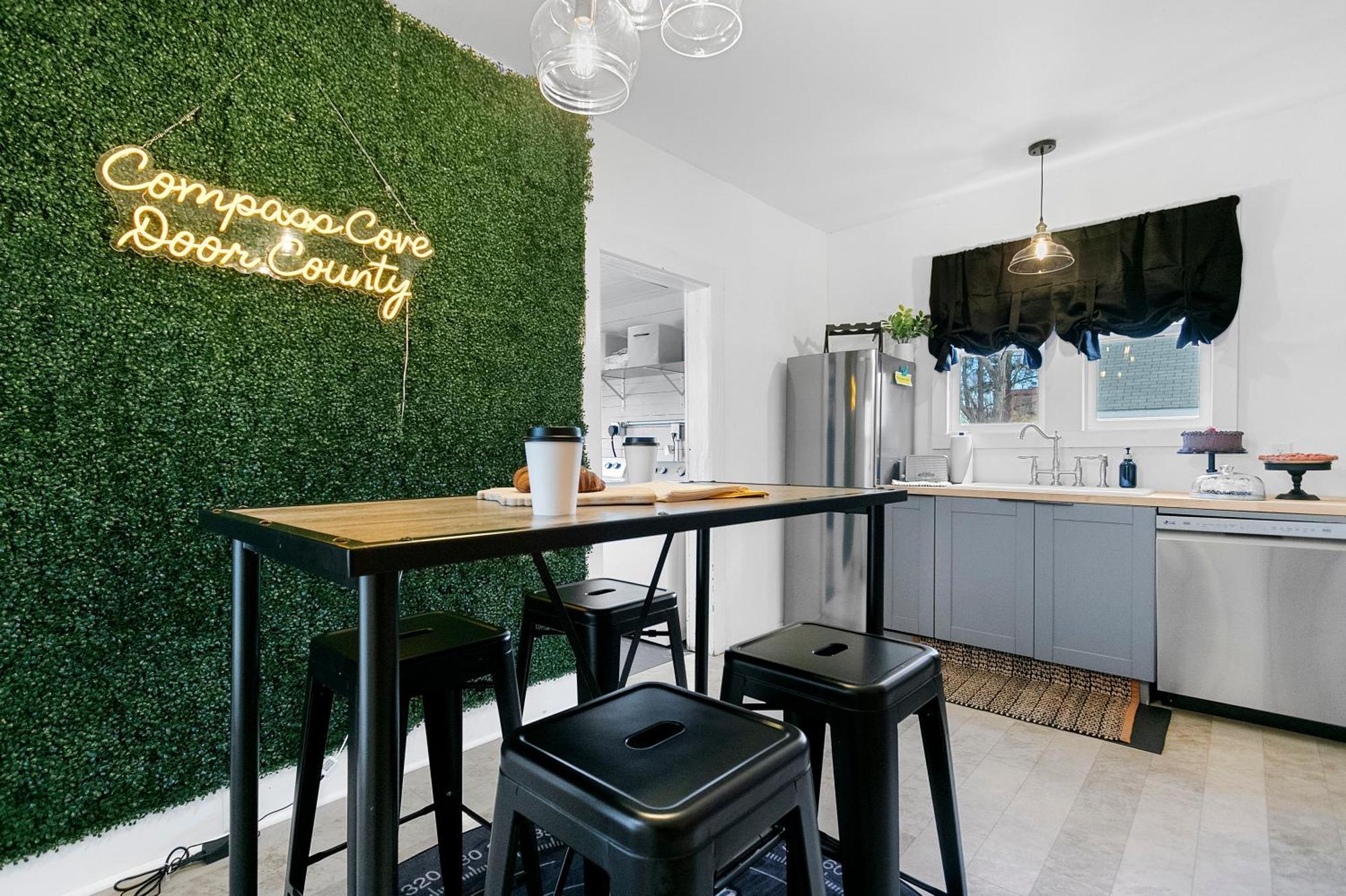 Compass Cove Downtown Home ستورغون باي المظهر الخارجي الصورة